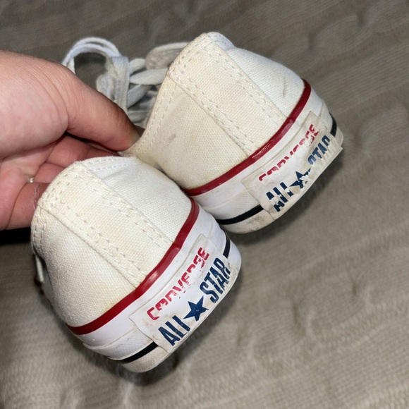 Converse Low-Top Cavas Sneakers - Size 7 - Picture 6 of 7